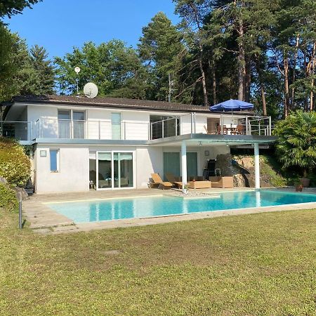 Villa Violetta Луино Екстериор снимка