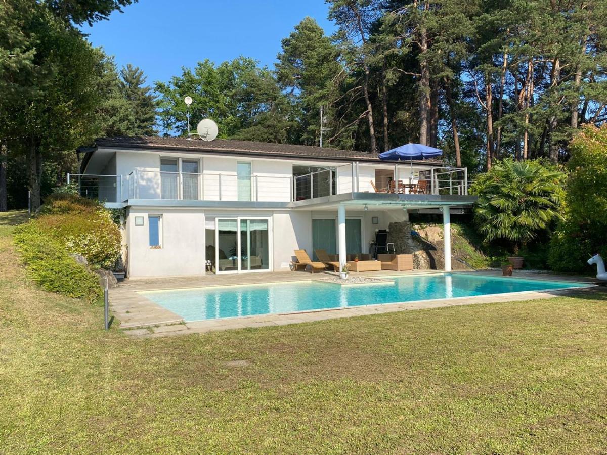 Villa Violetta Луино Екстериор снимка